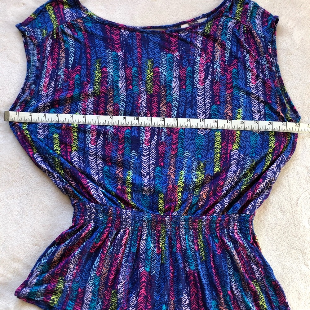 Multicolor top